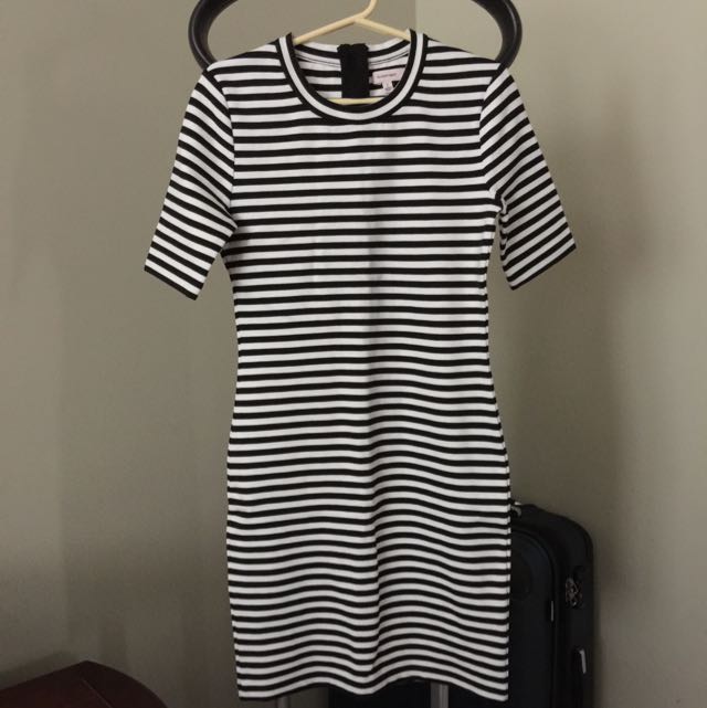 ARITZIA SUNDAY BEST STRIPED BODYCON DRESS, Women's Fashion, Clothes on Carousell ARITZIA SUNDAY BEST STRIPED BODYCON DRESS, Women's Fashion, Clothes on Carousell