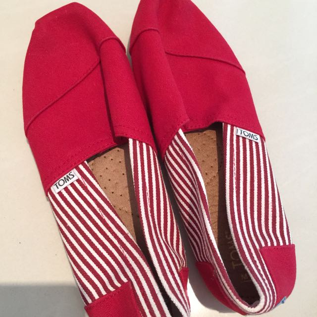 Red and white deals toms