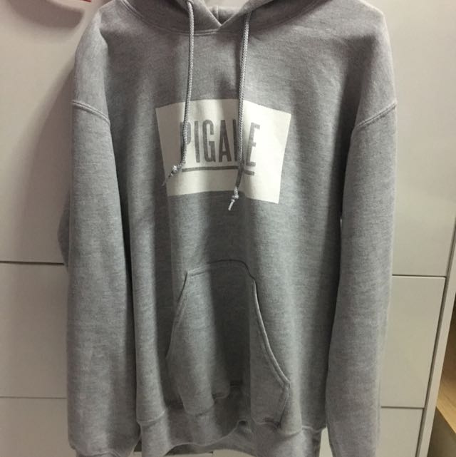 Pigalle box sales logo hoodie