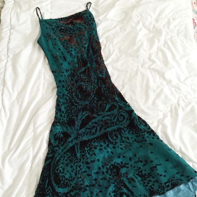 Sexy Long Dress Hijau Tosca Women S Fashion Women S Clothes On Carousell Warna hijau tosca dipercaya dapat memberikan semangat ketika seseorang stres dan kelelahan. sexy long dress hijau tosca women s