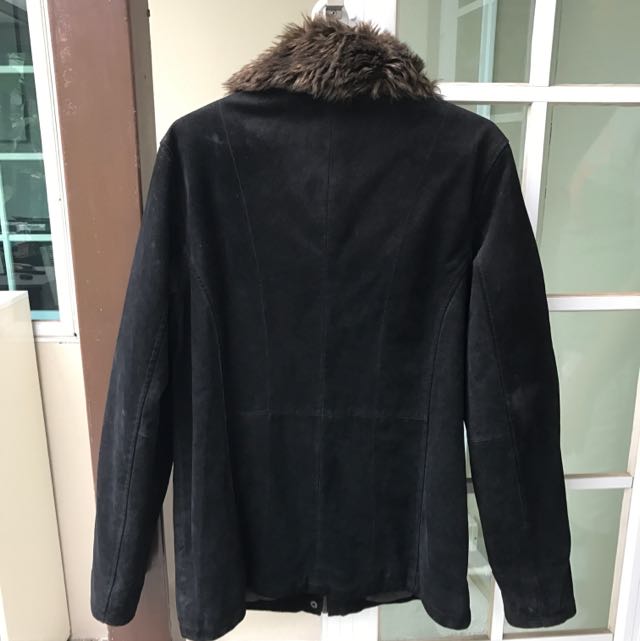 Suede Jacket (Category: Coats, Jackets and Outerwear) located in Singapore. Submitted by ashsales (Listing ID 72953552, Image 2). Description: .