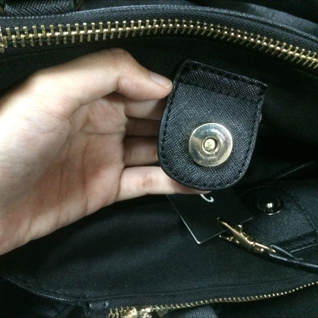 Coco Lyn Handbag for women BLACK COLOUR | Instagram