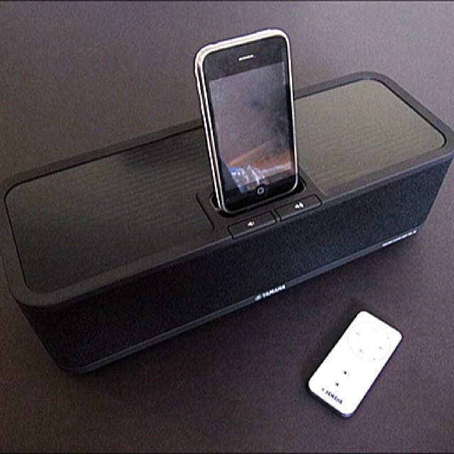 Yamaha docking Station PDX30, Audio, Portable Audio Accessories on Carousell