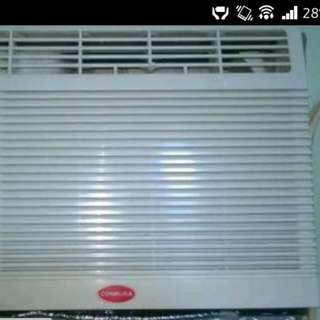 Window Type Aircon .5hp Condura J
For only 5k negotiable 
Good for small room
good running Condition 
09054825115
