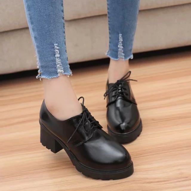 ladies lace up shoes with heel