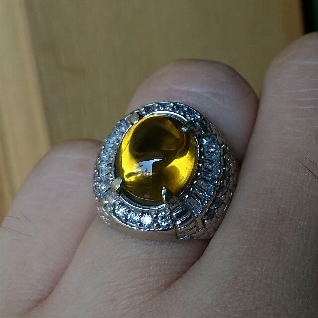 batu kecubung kuning kalimantan