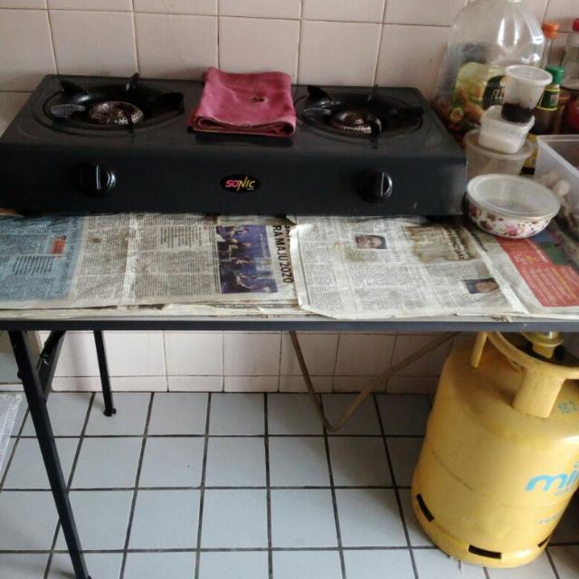 Dapur Memasak Dan Tong Gas Kitchen Liances On Carou