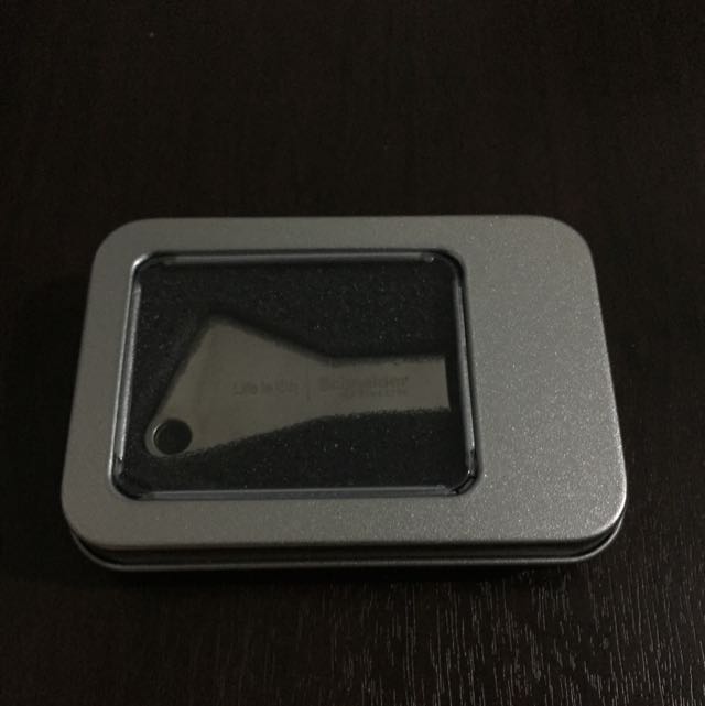 USB Flash drive (Category: Hard Disks & Thumbdrives) located in Singapore. Submitted by procura (Listing ID 73481007, Image 1). Description: .