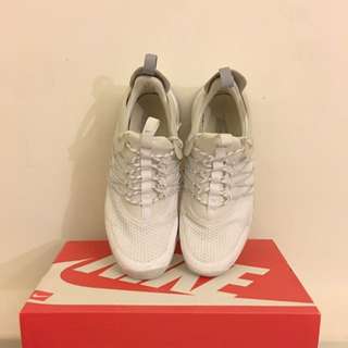 （降價）Nike 小白鞋