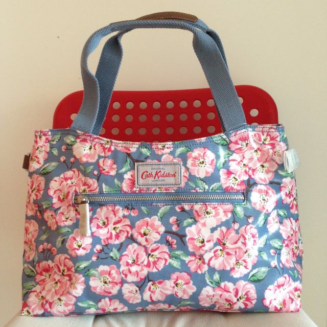 Cath kidston zipped handbag discount
