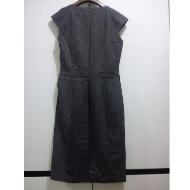 MNG Suit Dress (Category: Dresses) located in Makati City. Submitted by dotdotdotzzz (Listing ID 73602730, Image 2). Description: MNG Suit Dress - Size: EUR M, D Small, USA 6, Mex Medium - waist 27-28 inches.