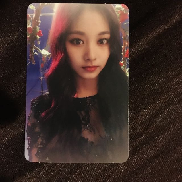 Wts Twice Tt Tzuyu Photocard Hobbies Toys Memorabilia Collectibles K Wave On Carousell