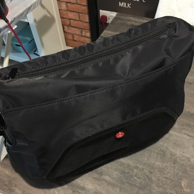 manfrotto small advanced pixi messenger bag