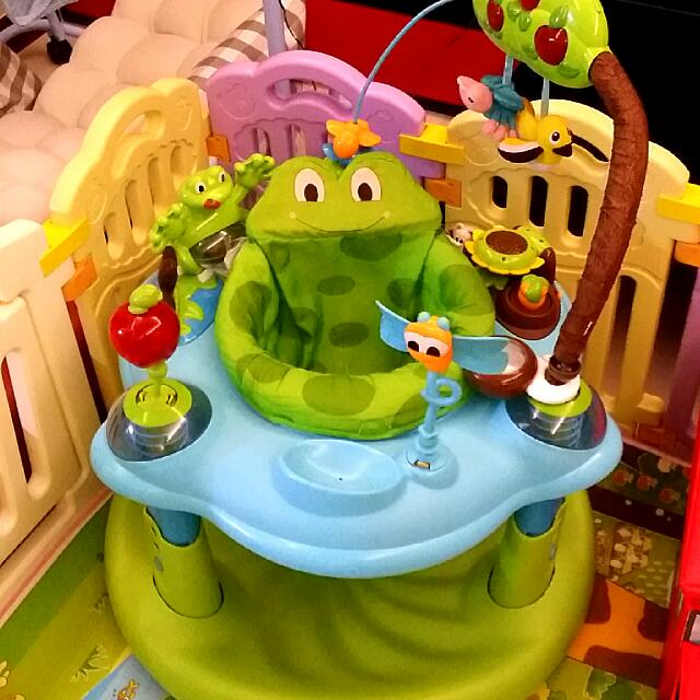 Evenflo ExerSaucer Jump and Learn Frog Activity Center