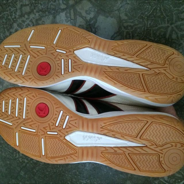 Kika futsal shoes