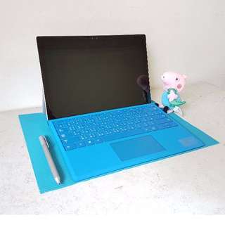 [頂規近新品] Surface Pro 4 頂級規格 (i7/16G/512G) /  配件完整(含鍵盤、手寫筆、擴充基座) / 無刮痕 / 誠可議
