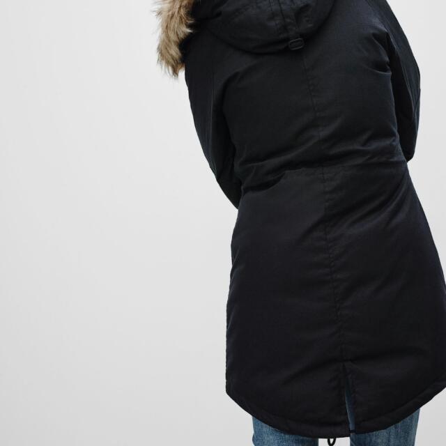 Aritzia community hot sale paradigm parka