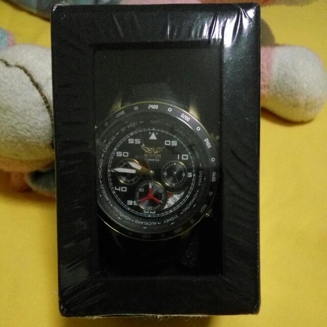 AVIATOR WATCH F SERIES AVW7770G116 ORIGINAL AND SEALED BRAND NEW