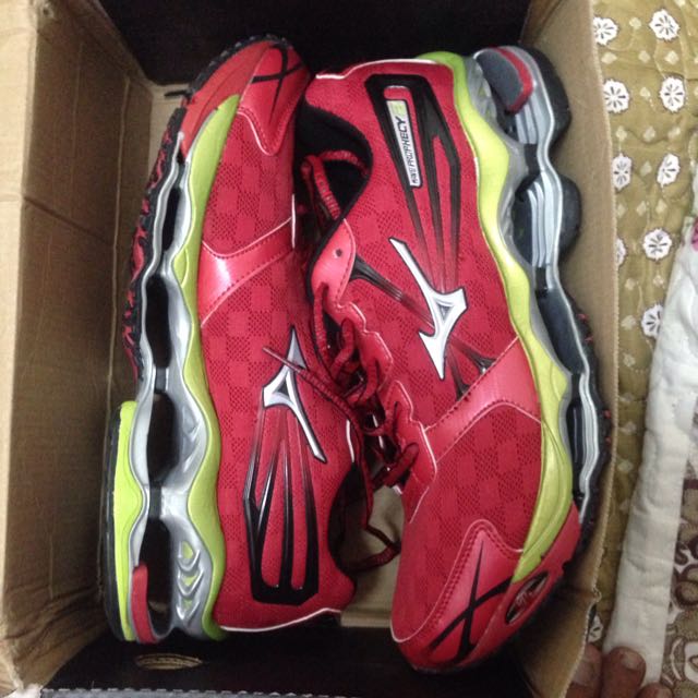 Mizuno wave on sale prophecy 2 red