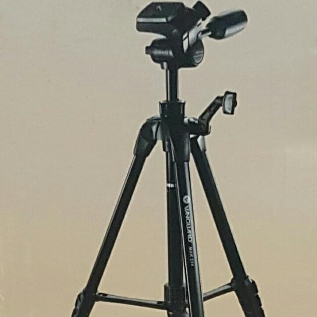 Vanguard MAK 234 Aluminium Alloy Tripod, Photography, Photography