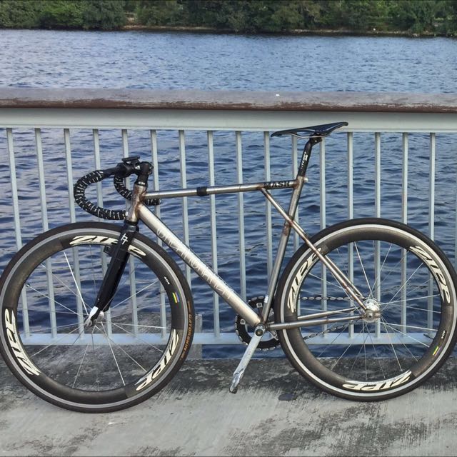 ZIPP 404 Track Wheelset With Original Zipp Hubs For Sale Sports