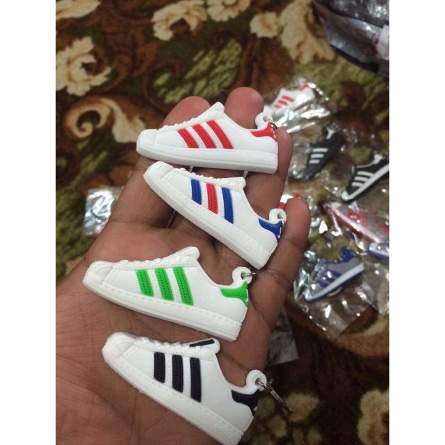 novsale adidas