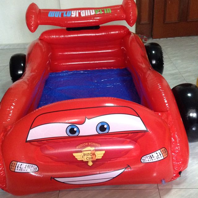 Car Lightning Mcqueen Ballpit/Bed Kid's Car Ball pit / Bed And 100pcs