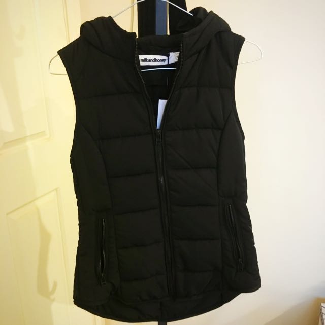 Brand New Never Been Worn Milk And Honey Puffer Vest Women S