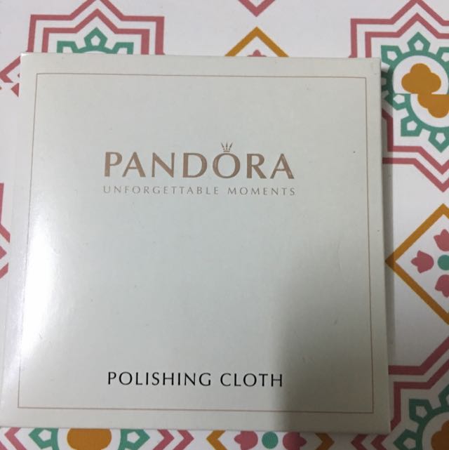 Pandora Polishing Cloth, Women's Fashion, Jewelry & Organisers