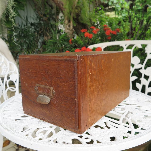 Vintage Solid Oak Filing Cabinet For Cards Vintage Collectibles Vintage Collectibles On Carousell