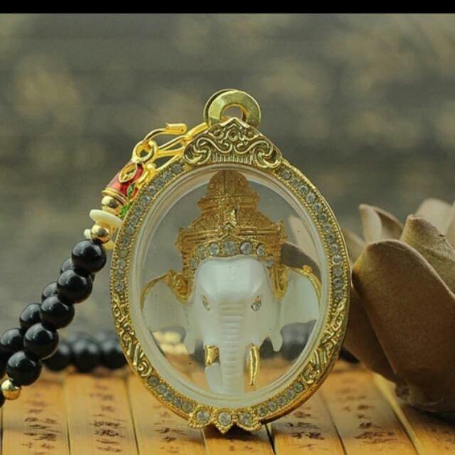 Ganesh pendant necklace hot sale