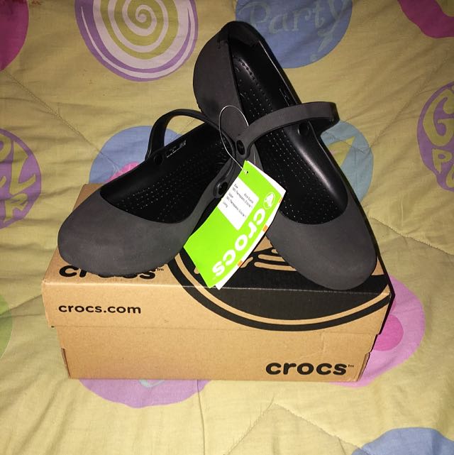 crocs alice suede