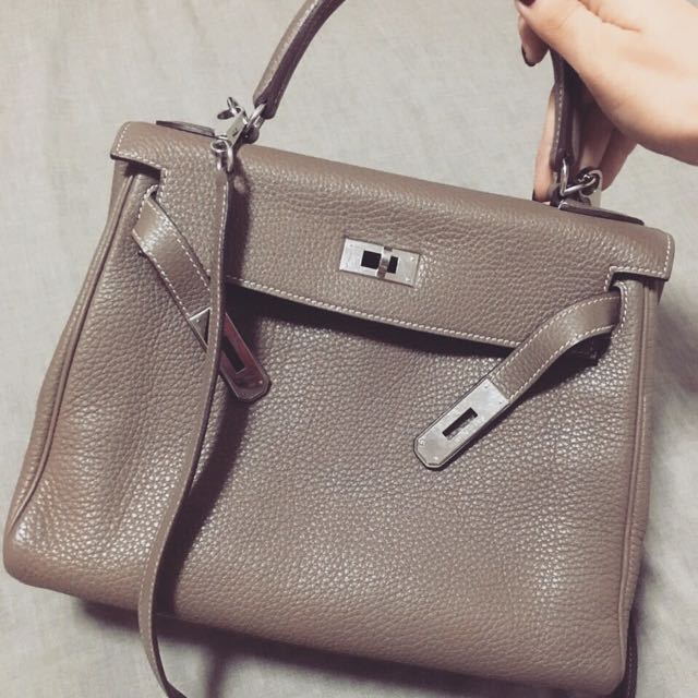 Etoupe Hermes Kelly 28 PHW Stamp O, Good Price, Luxury, Bags & Wallets on Carousell