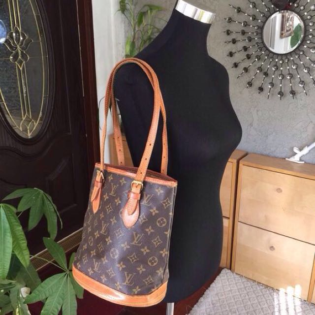 Louis Vuitton mini bucket bag, Women's Fashion, Bags & Wallets, Purses &  Pouches on Carousell