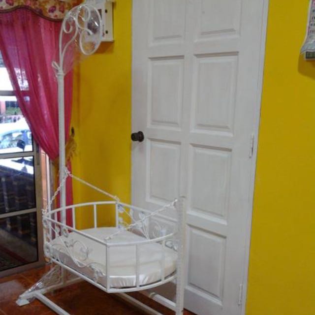 baby cradle for rent