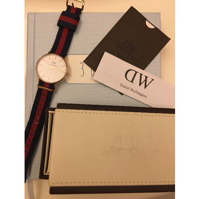 Daniel wellington red and blue strap on sale