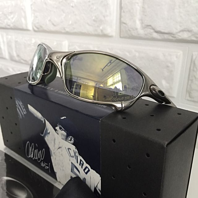 Ichiro Suzuki Radars. BNIB : r/Oakley