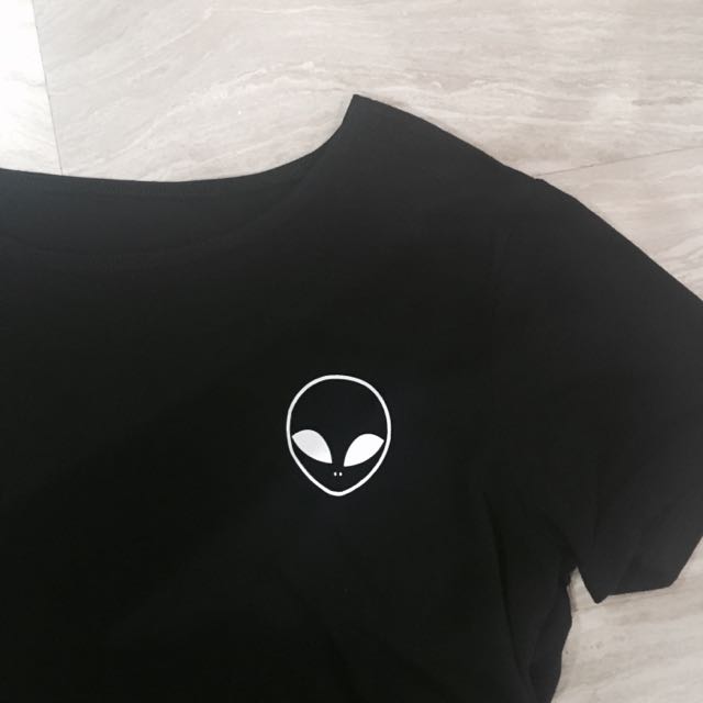 Alien Logo T Shirt Women S Fashion Clothes On Carousell