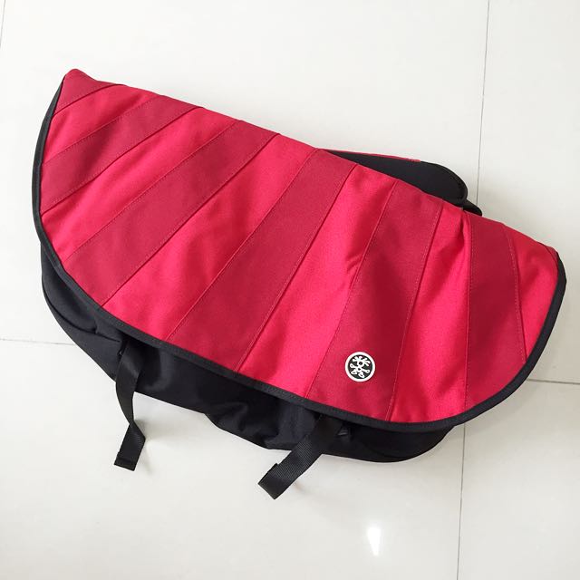 Crumpler Messenger Bag, Men's Fashion, Bags, Sling Bags on Carousell
