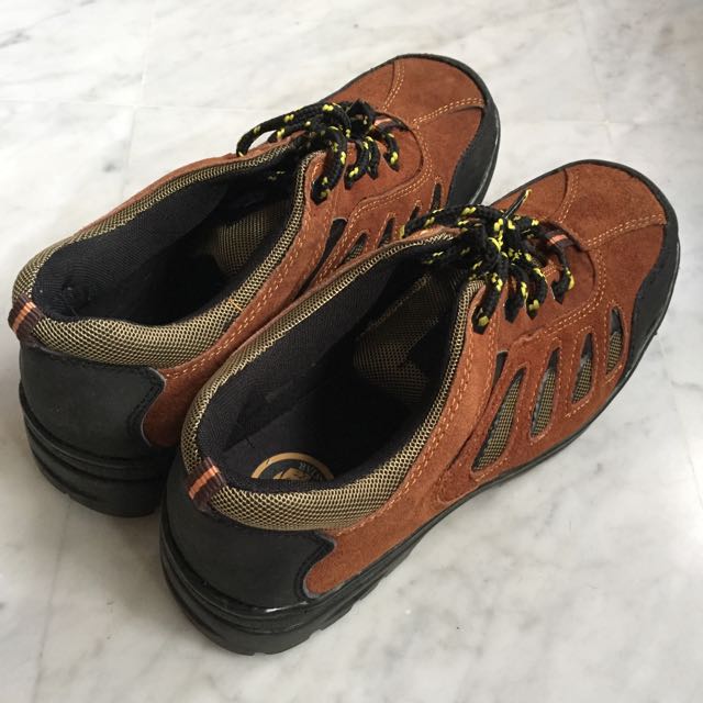 jogger safety shoes for ladies