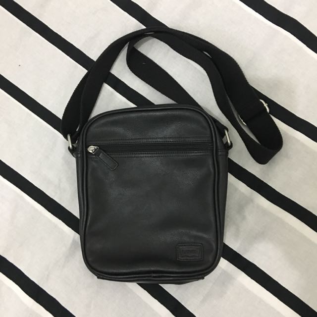 levis crossbody bag