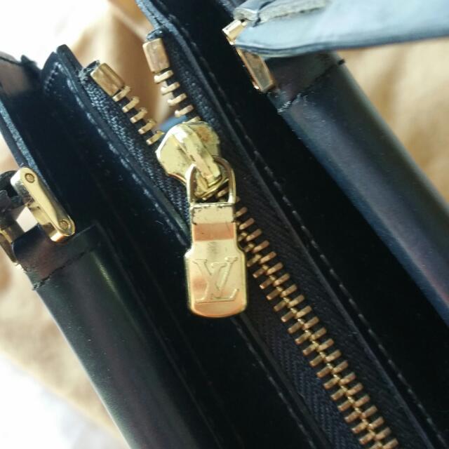 Louis Vuitton Menthe Epi Leather Alma PM Bag - Yoogi's Closet