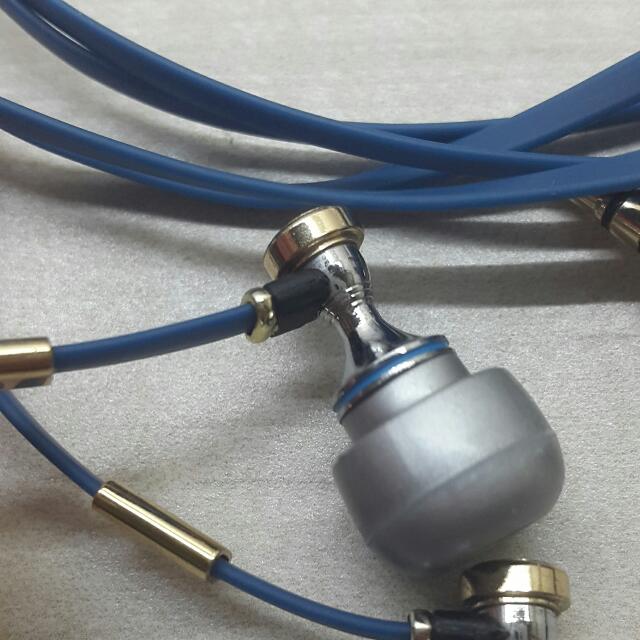 Monster Miles Davis Trumpet (tribute gen 2), Hobbies & Toys, Music