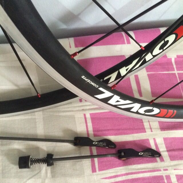 oval concepts 524 disc road wheelset