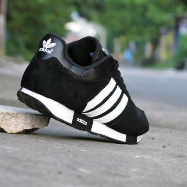 Sepatu Adidas Boston Super Grade Ori Hitam Putih Sport Casual Kets Pria Cowok Olshop Fashion Olshop Pria Di Carousell
