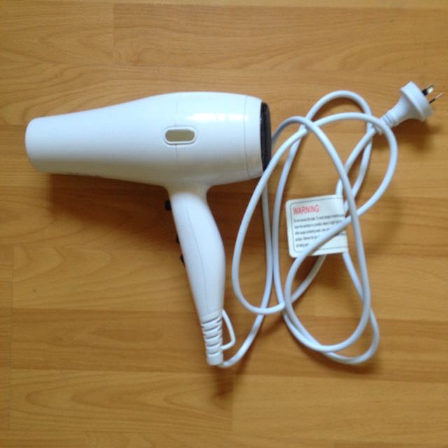 beauty hair dryer