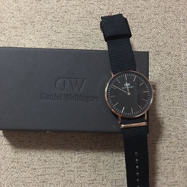 Daniel wellington black face sale