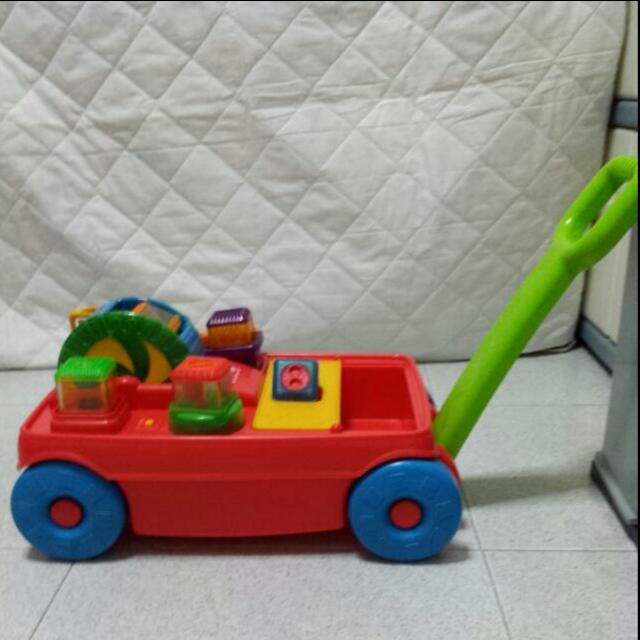 toy car with handle
