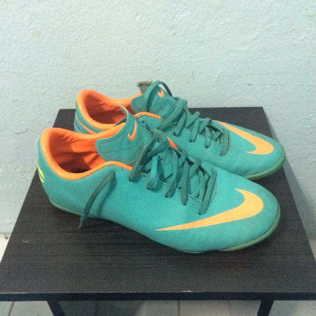 kasut nike football