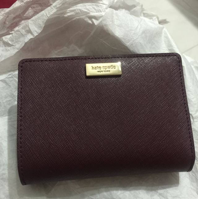 medium sized wallets